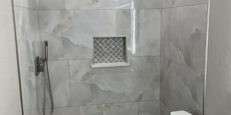 Bathroom Photo (5)